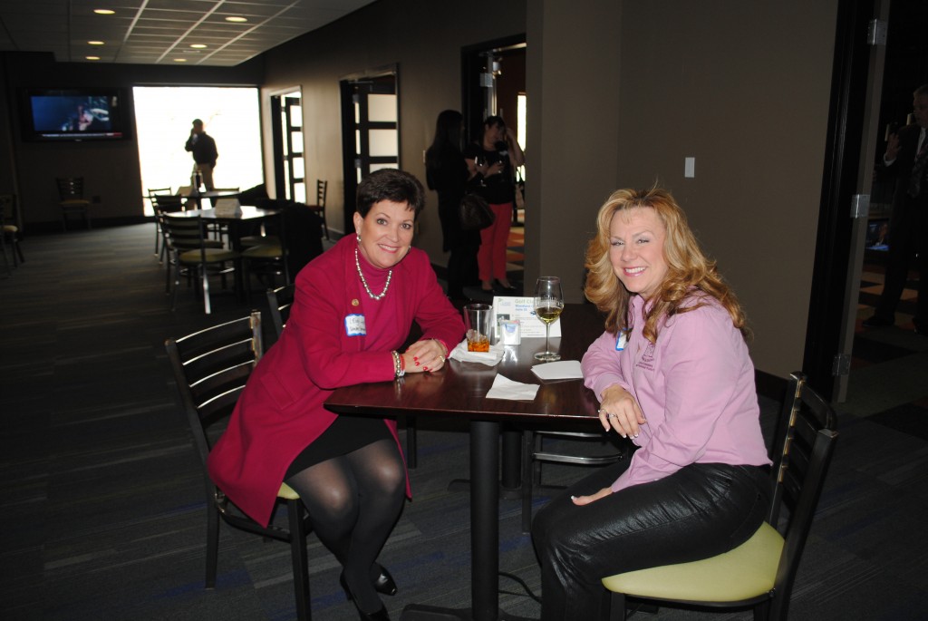 From left, Leigh Ann Clayton, Union Savings Bank’s Vice President of Sales and Cindy Johnson, Cindy’s In Stitches.