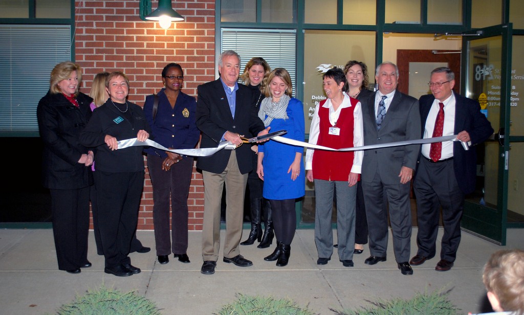 Doctors and staff members of St.Vincent Women’s Services and St.Vincent Medical Group Pediatrics join Westfield Mayor Andy Cook, center, at the ribbon cutting on Nov. 19.