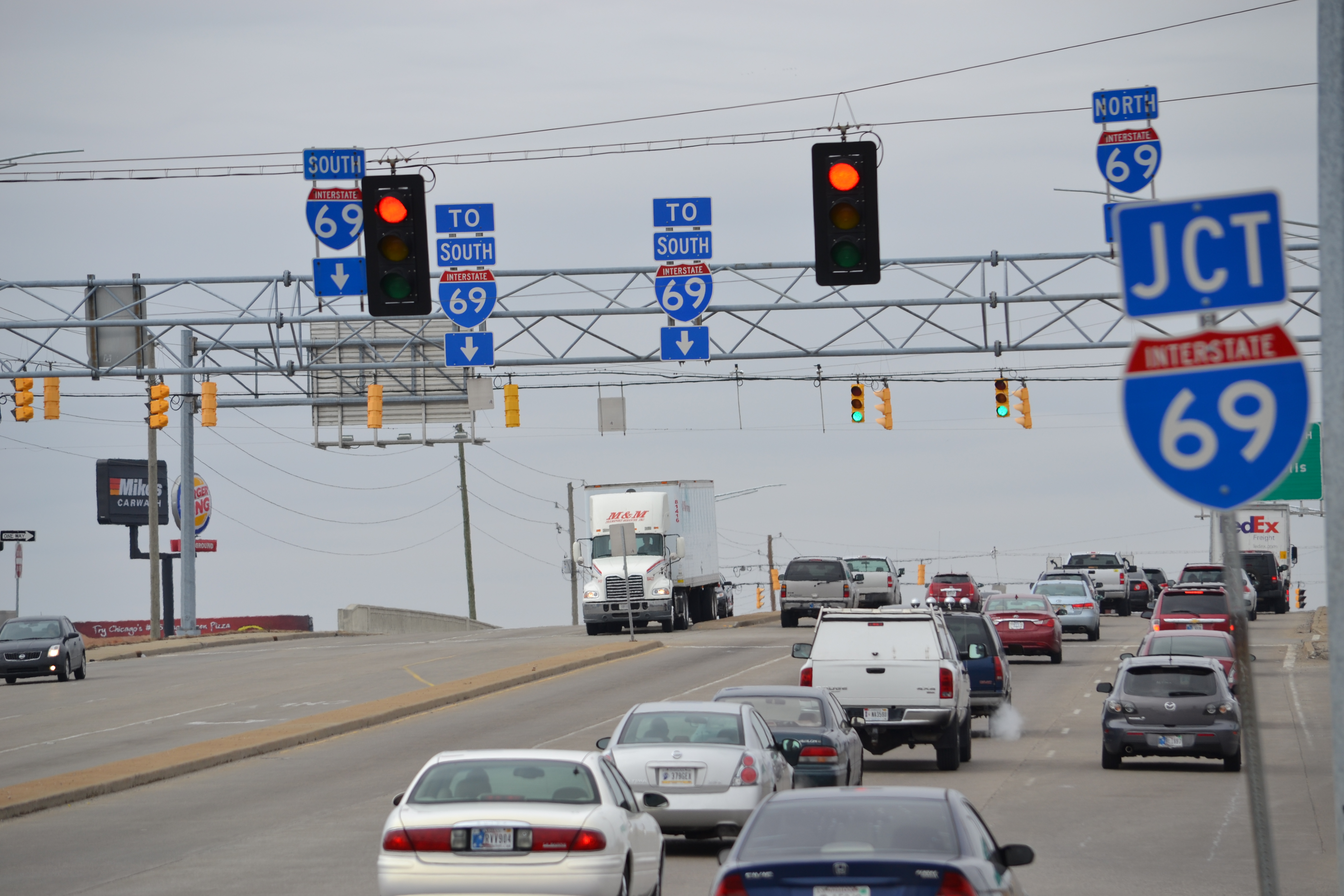 Traffic lights on 96th at I-69 that are part of a DriveFishers project (Photo by John Cinnamon)