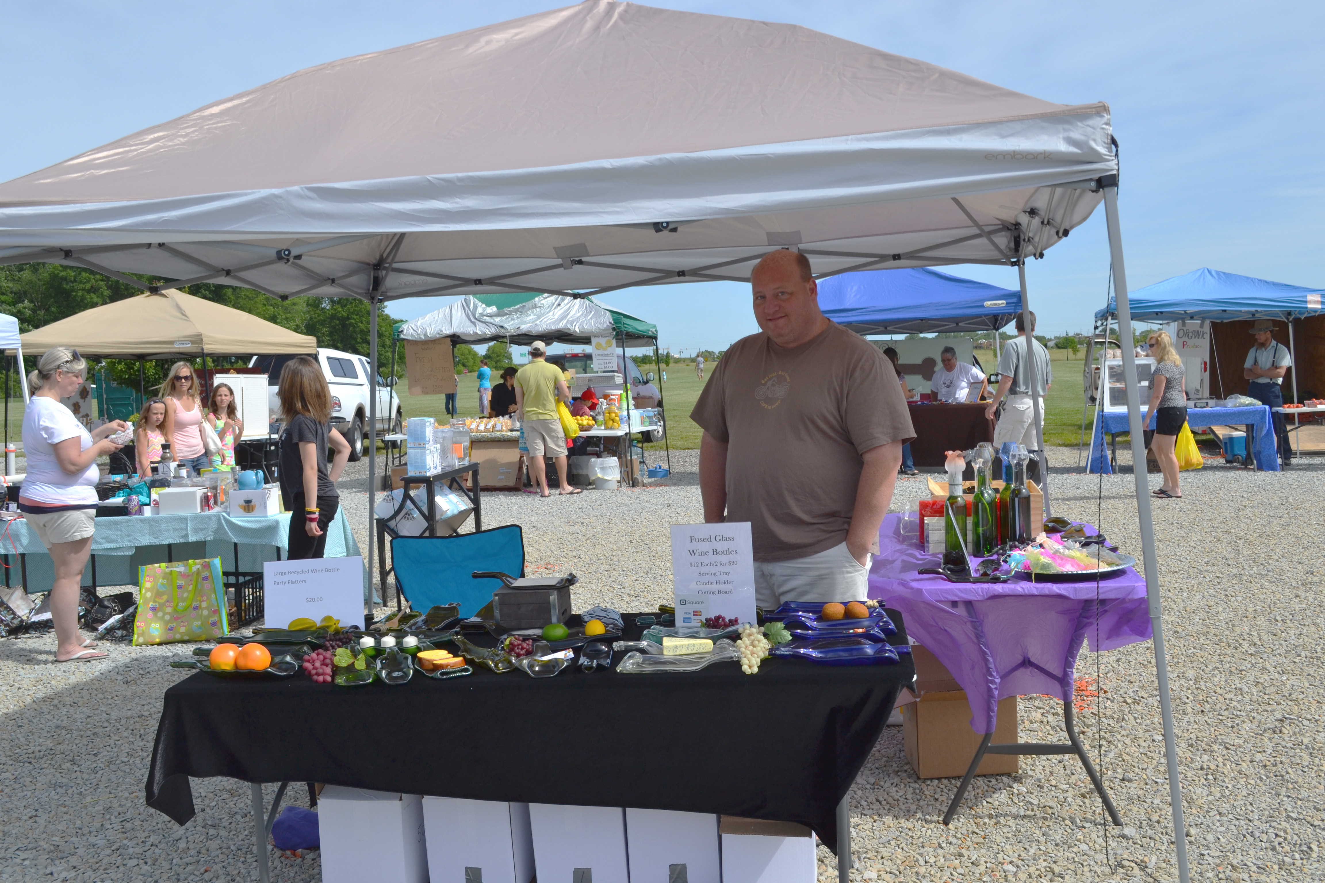 Brad Bickel, owner of Bugoutscreens, sells his product at the Saxony Farmer’s Market. (Photo by Ann Craig-Cinnamon)