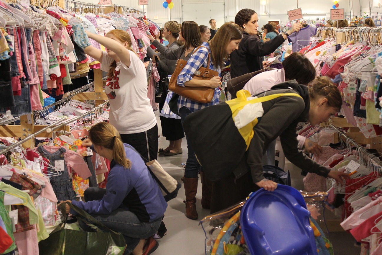 Shoppers at the spring Indy Kids Sale take advantage of the sale prices. (Submitted photo)
