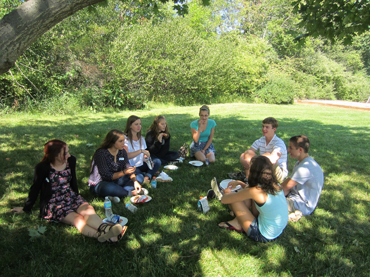 New students of ZCHS enjoy a picnic with student peers last Friday. Every year ZCHS offers new students the opportunity to meet other new students along with ZCHS student peers.
