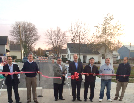 Mayor-elect Scott Fadness (center) and town officials at ribbon cutting ceremony. (Photo by Beth Taylor)