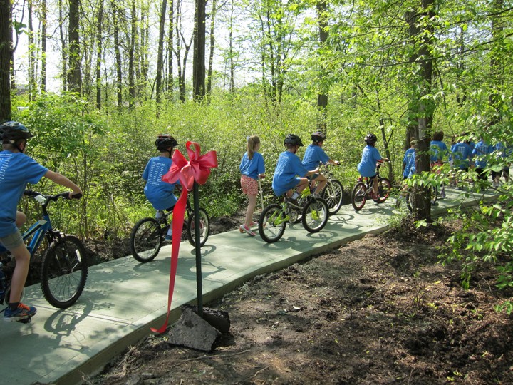 Students in Kasey Cope’s second grade class break in the new bike path. (Photo by Savannah Correll)