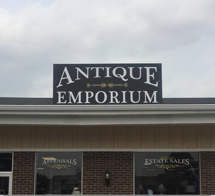 The entrance of the moved business, The Antique Emporium, formerly part of Shoshone Place. (Photo by Sam Elliott)