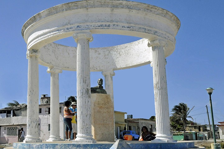 Hemingway Memorial in Cojimar, Cuba (Photo by Don Knebel)