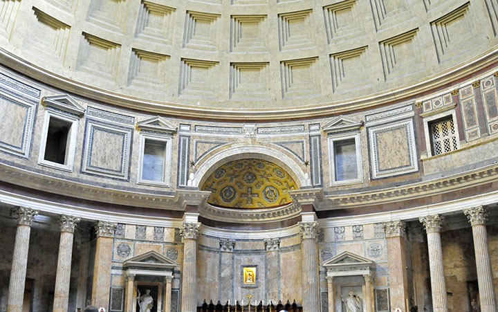Interior of Pantheon in Rome (Photo by Don Knebel)