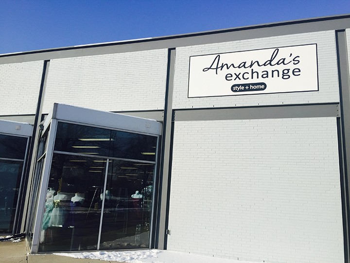 Amanda’s Exchange on Carmel Drive. (Photo by Adam Aasen)