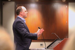 Fishers Mayor Scott Fadness addresses the council. (Photo by Sadie Hunter)