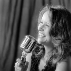Shannon Forsell will perform Sept. 17 concert at United Methodist Church in Carmel. 