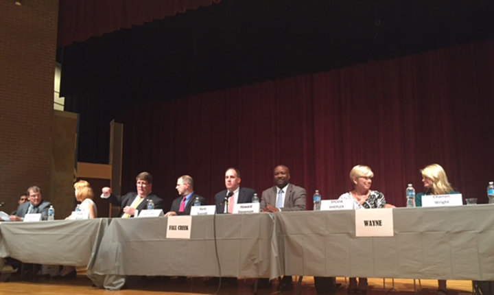 Candidates running for the Hamilton Southeastern School Board attend a forum Oct. 4. (Photo by Nick Poust)