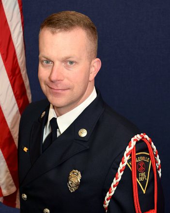 CIN COM 0206 firefighter bio Scott Hunter