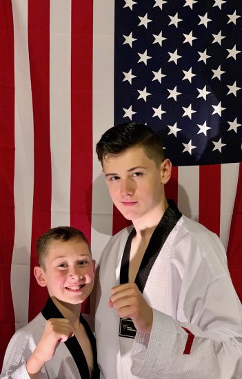 CIF COM 0806 taekwondo brothers