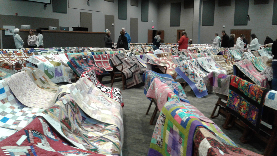 Quilt show features more than 200 quilts for hospital patients