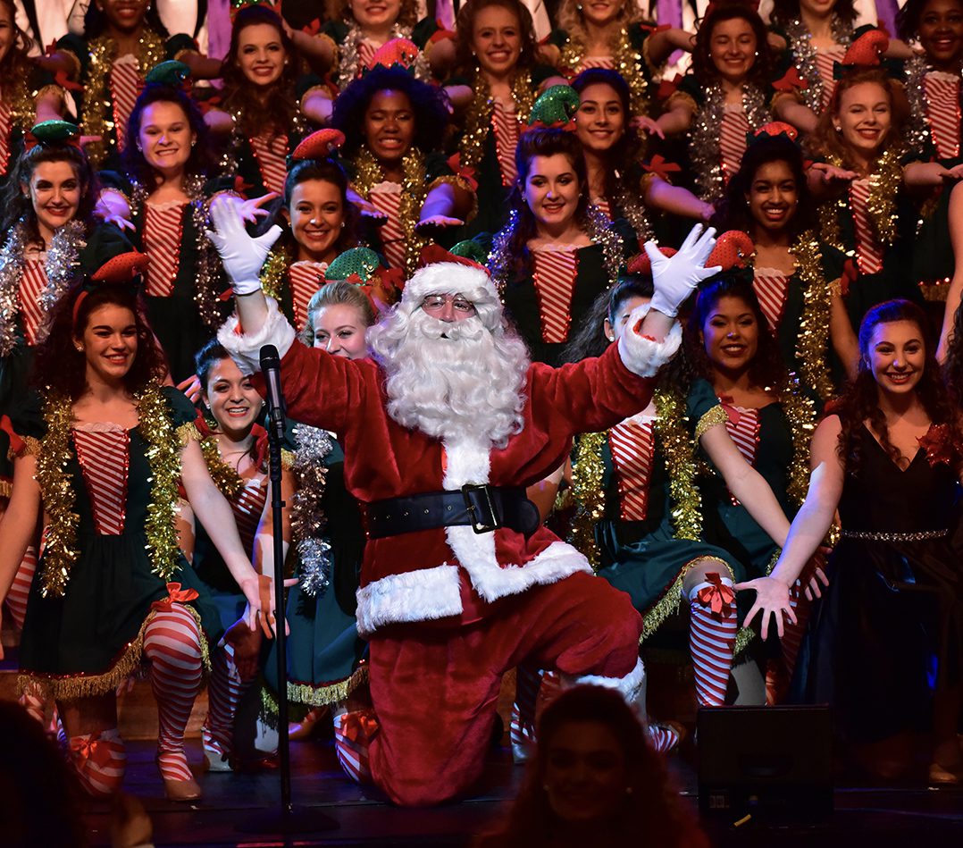 ND HOLIDAY SPECTACULAR 1126 pic 2