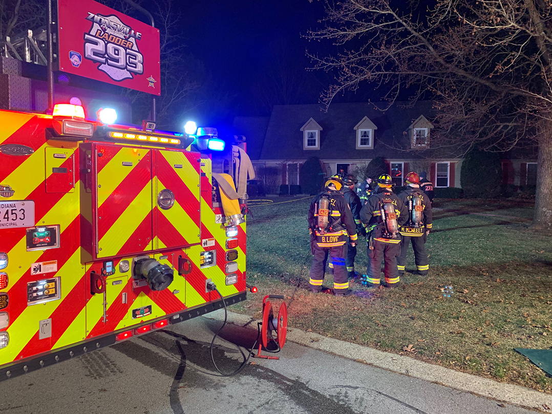 Zionsville Fire Dept. extinguishes house fire