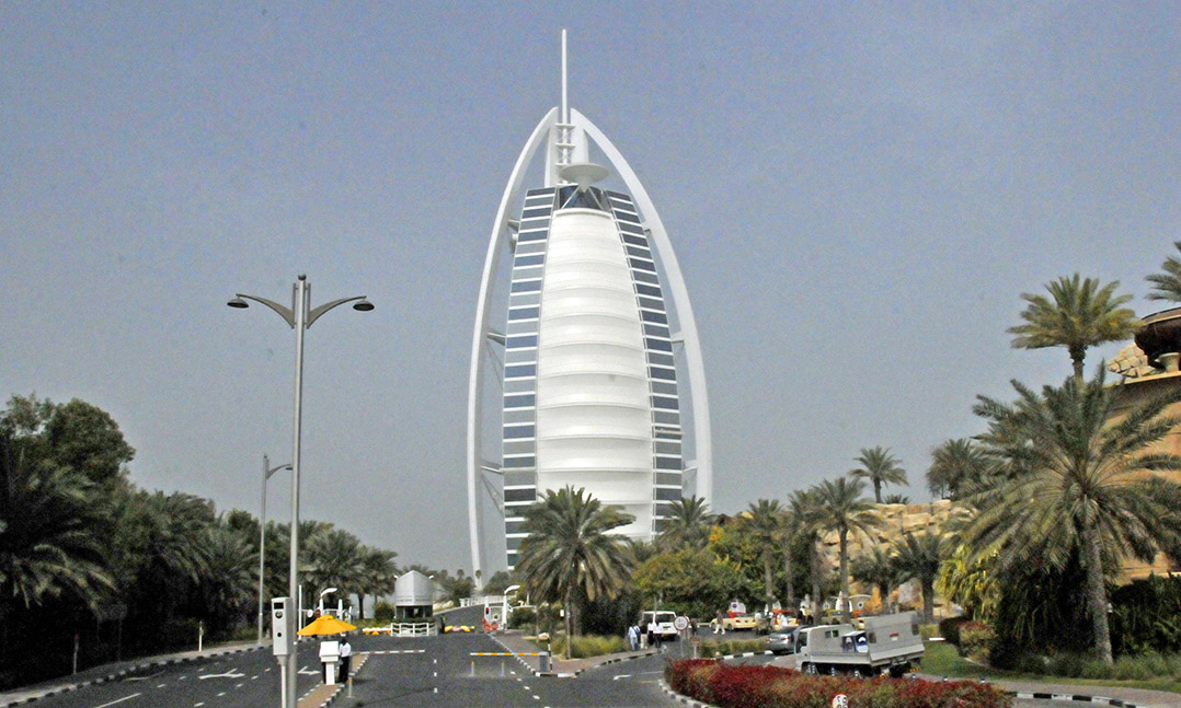 Column: Burj Al Arab: A seven-star hotel?