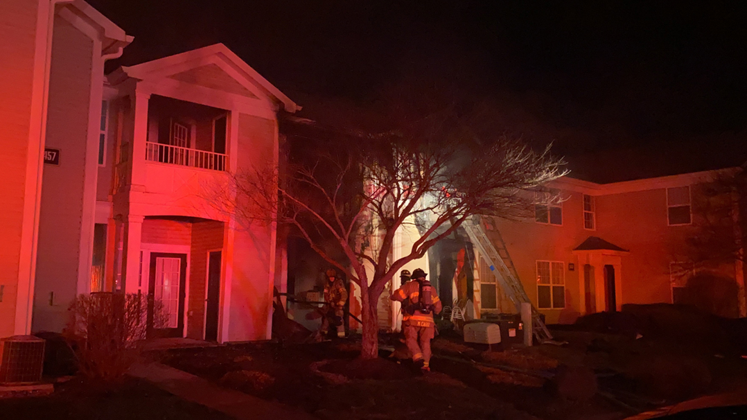 One man injured in Noblesville apartment fire