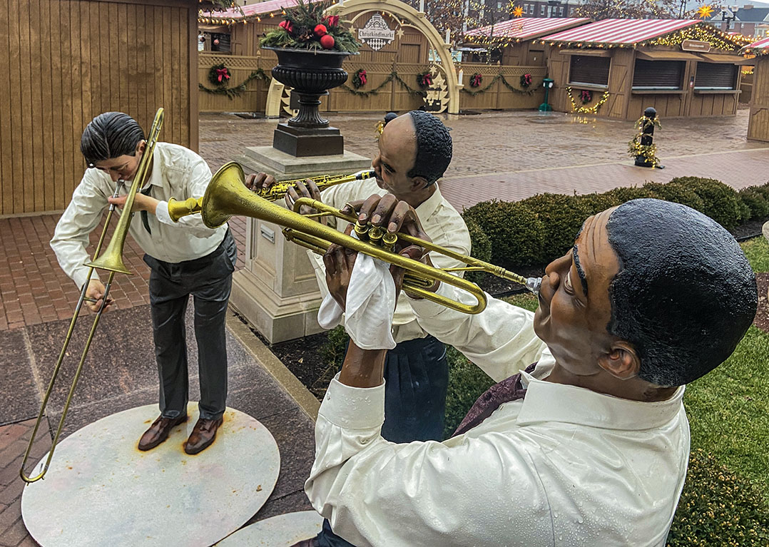 Carmel to purchase jazz trio sculptures displayed near Palladium • Current Publishing - Current in Carmel