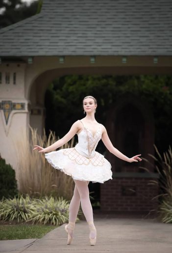 ND BALLET THEATRE OF CARMEL 1207 pic Brame