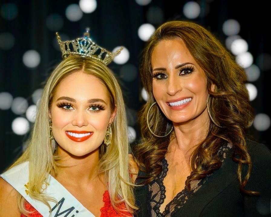 Zionsville Community High School senior crowned Miss Fall Festival, advances to Miss Indiana competition