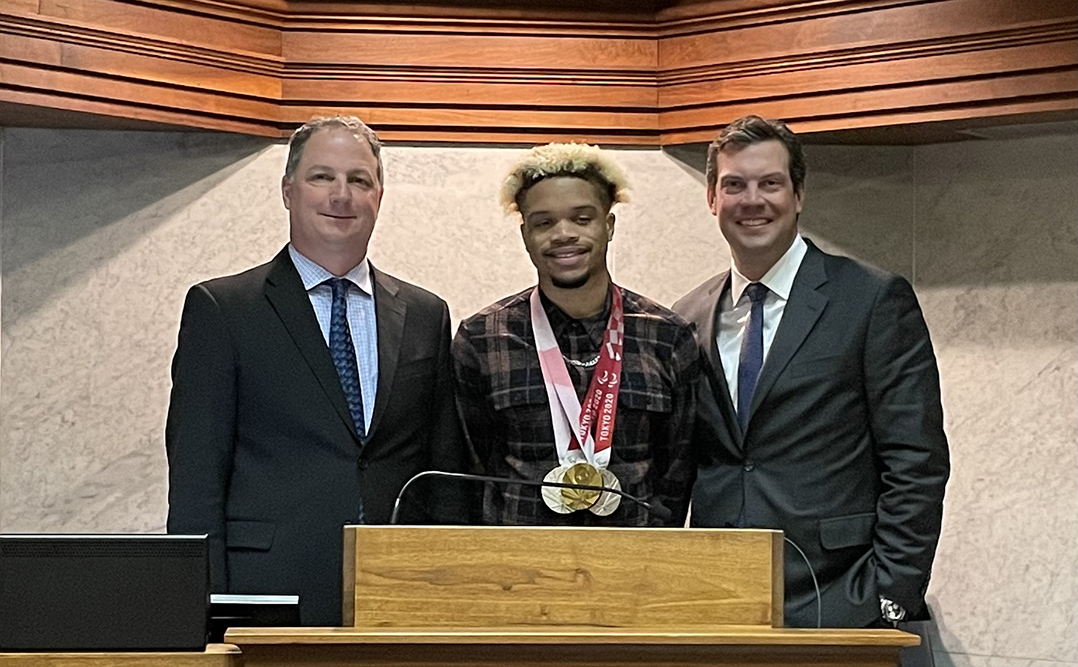 Senator recognizes Fishers resident and Paralympian