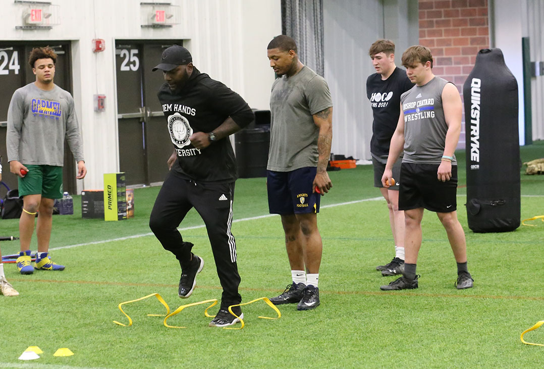 Paying it forward: Former Colts teammates share ‘wealth of knowledge’ through Gridiron Gang football training program