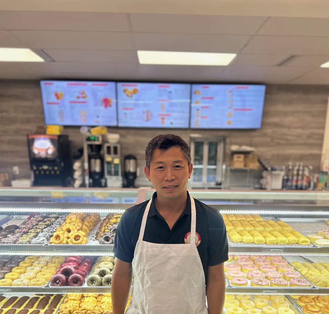 New donut shop opens in Lawrence • Current Publishing